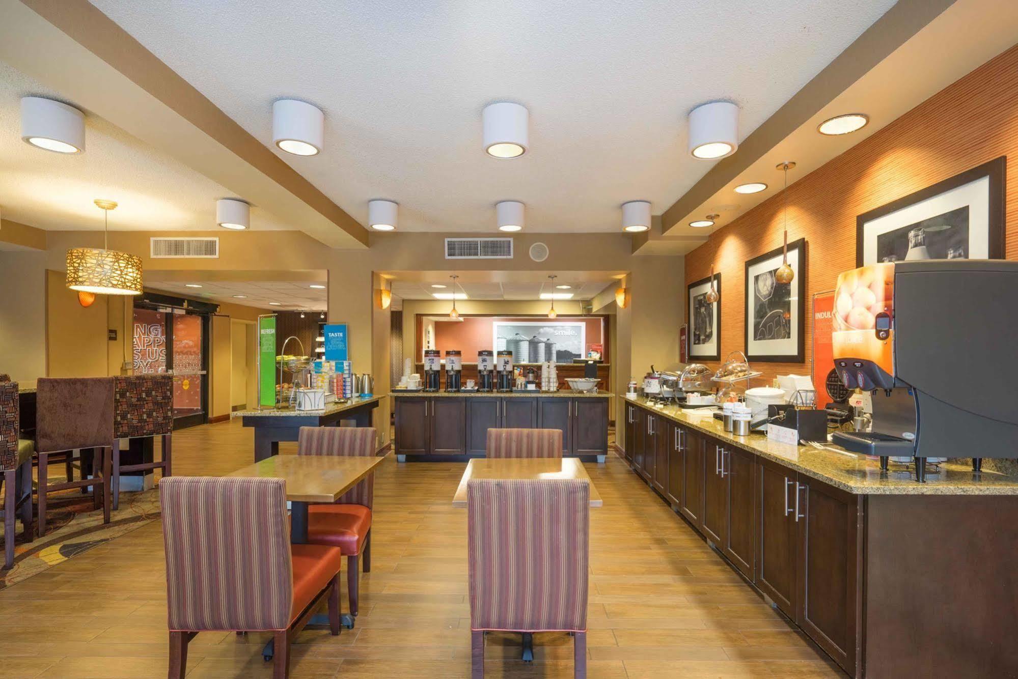 Hampton Hotel